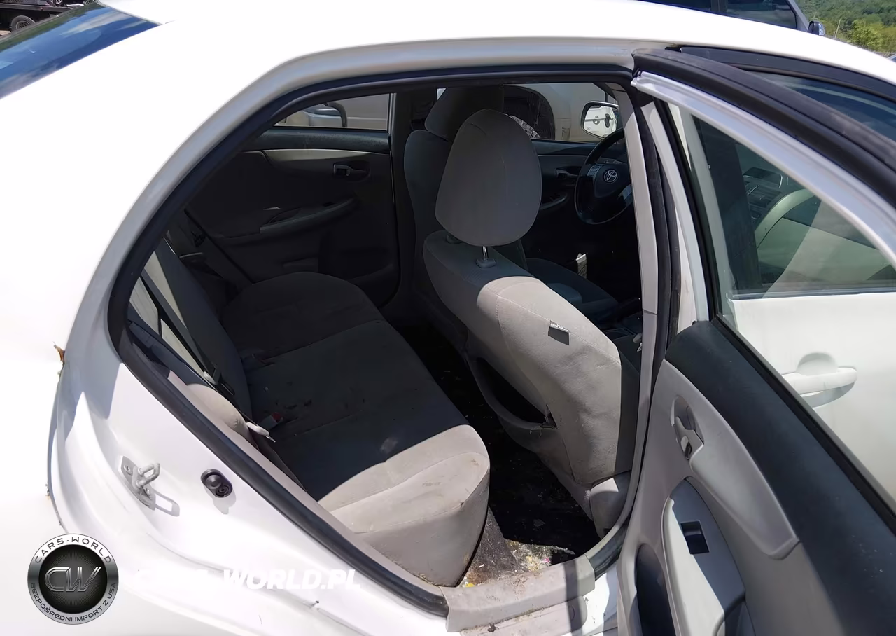 2013 Toyota Corolla Le VIN:2T1BU4EEXDC933859 - 8