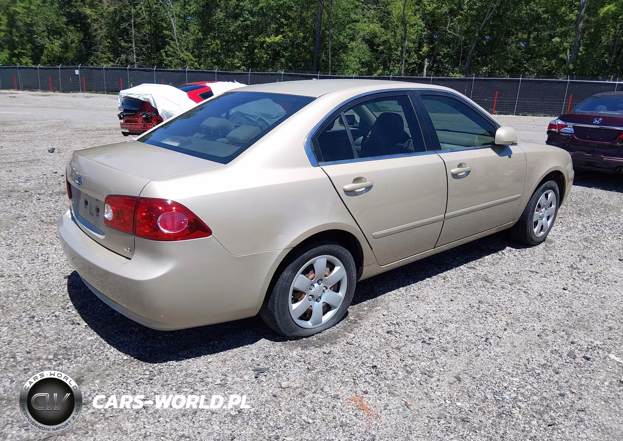 2008 Kia Optima Lx VIN:KNAGE123885222584 - 4