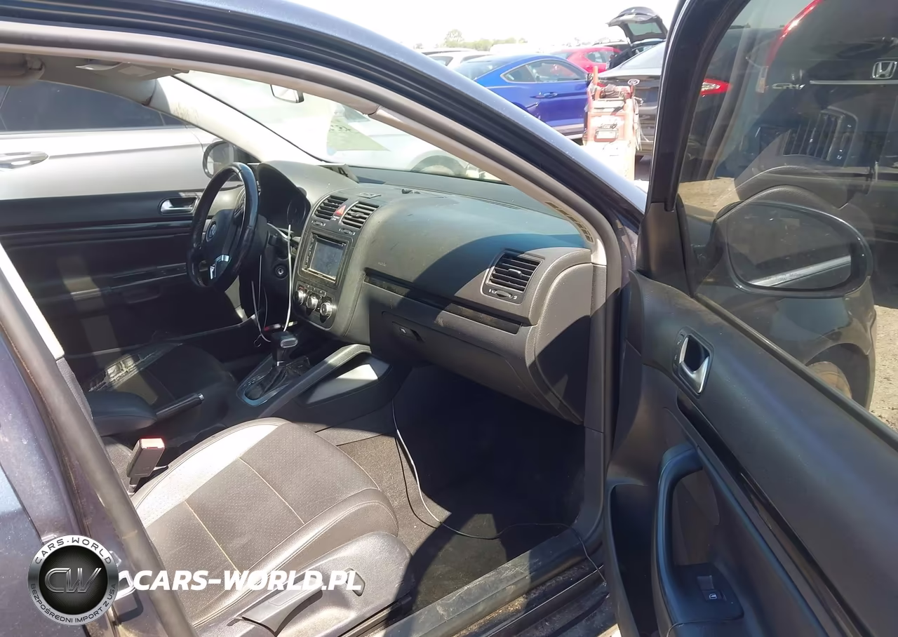 2010 Volkswagen Jetta Tdi VIN:3VWRL7AJ6AM128558 - 5