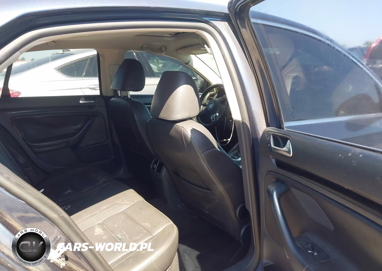 2010 Volkswagen Jetta Tdi VIN:3VWRL7AJ6AM128558 - 8
