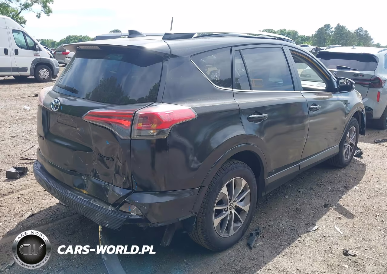 2018 Toyota Rav4 Hybrid Le VIN:JTMRJREV4JD187668 - 4