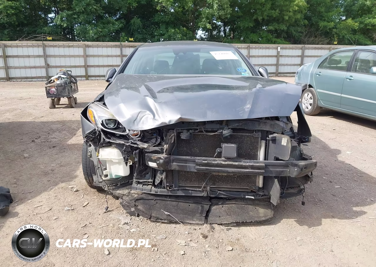 2018 Hyundai Sonata Limited VIN:5NPE34AF4JH651496 - 6