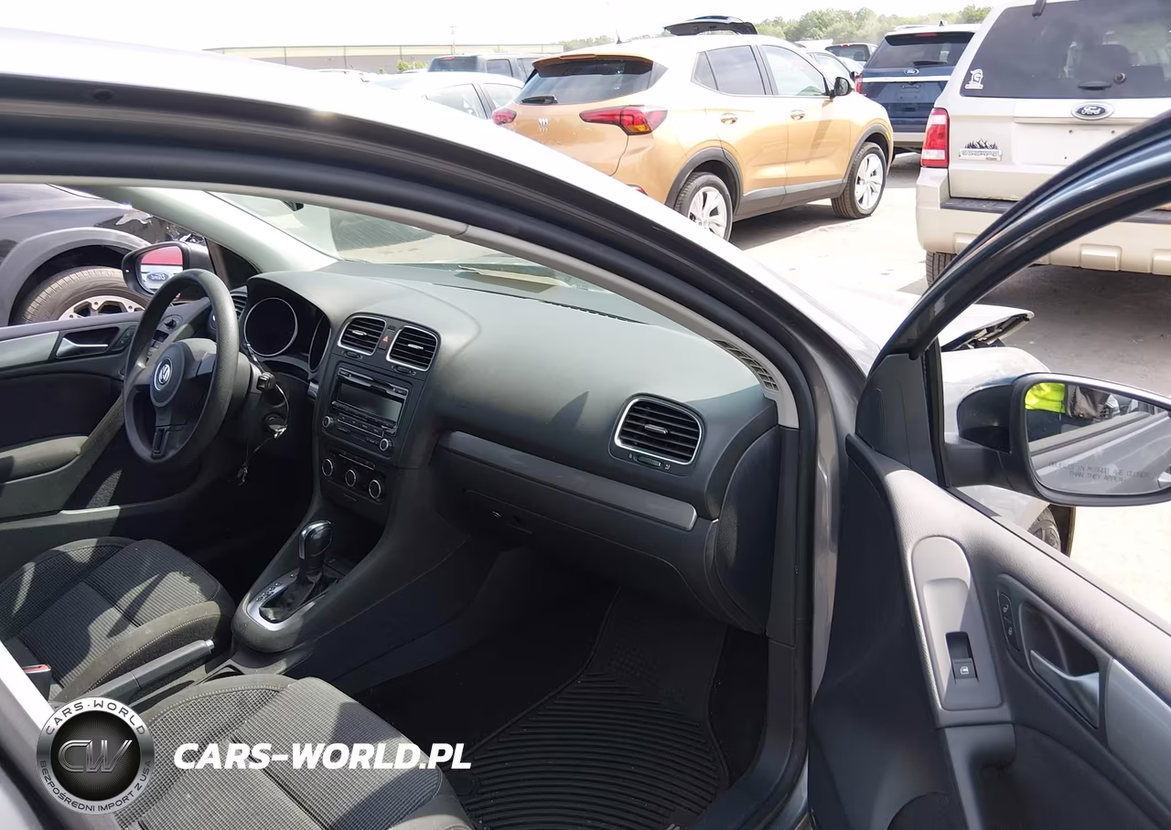 2012 Volkswagen Golf 2.5L 4-Door VIN:WVWDB7AJ2CW336889 - 5