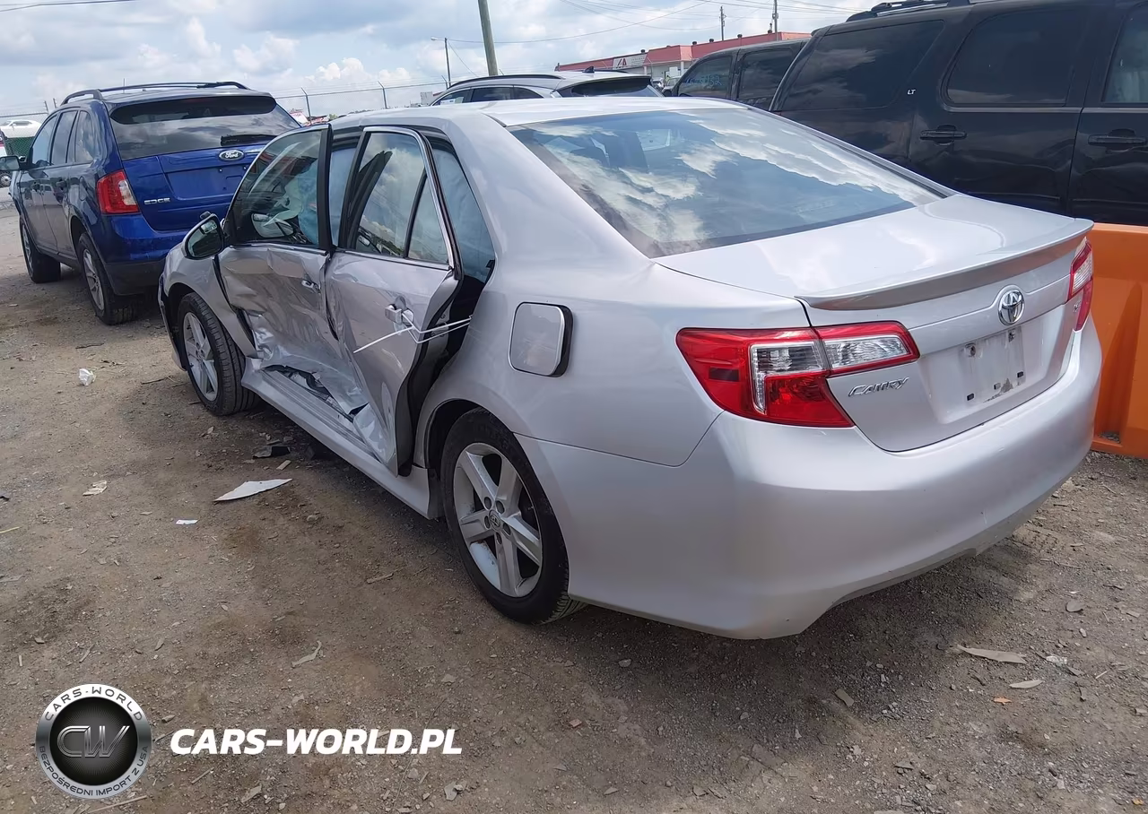 2013 Toyota Camry Se VIN:4T1BF1FK4DU274561 - 3