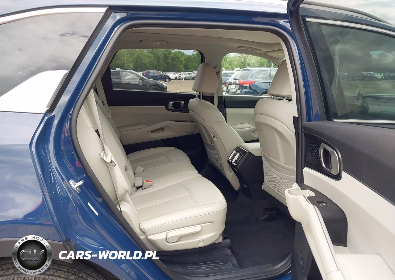 2024 Kia Sorento S VIN:5XYRLDJCXRG298742 - 8