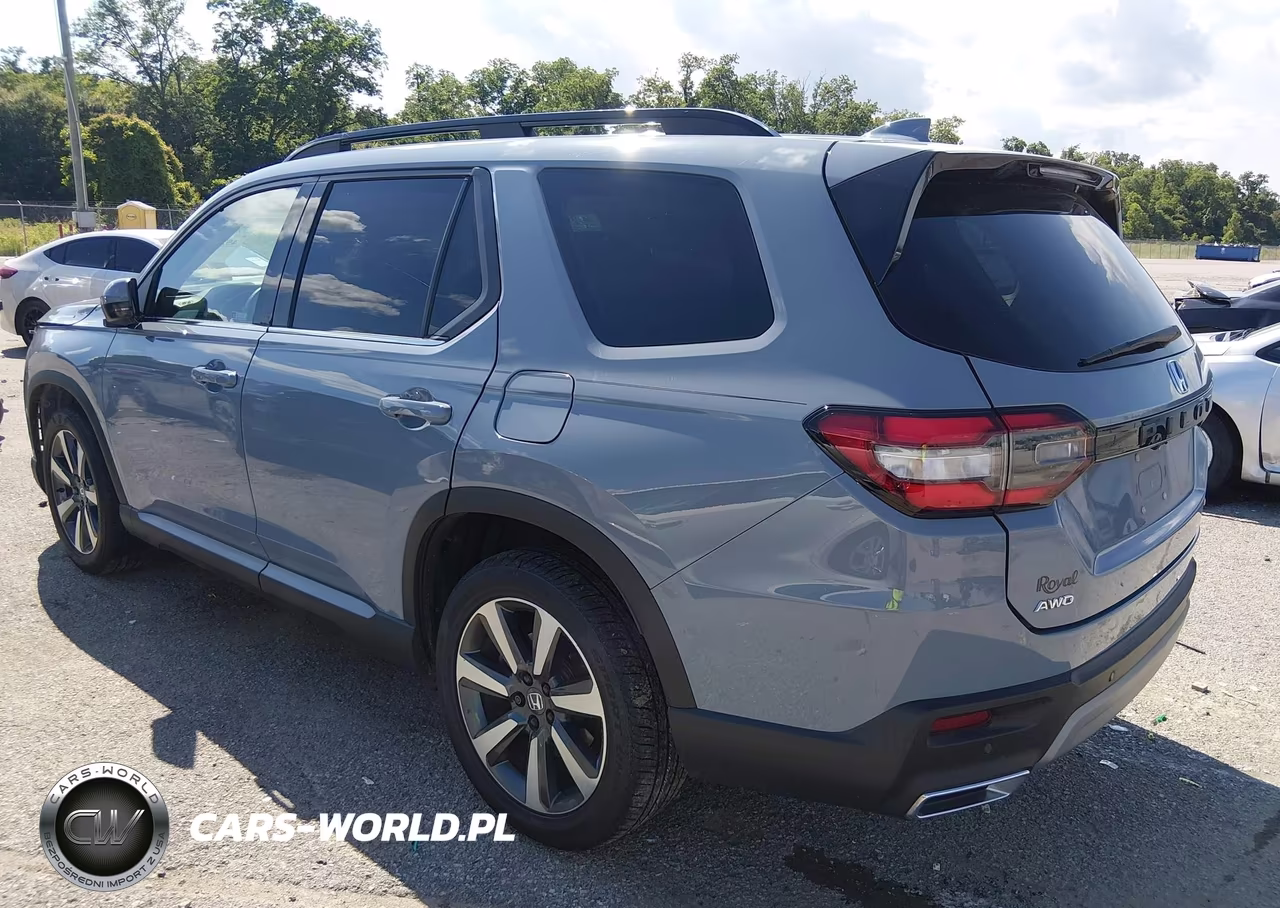 2024 Honda Pilot Touring VIN:5FNYG1H73RB026032 - 3