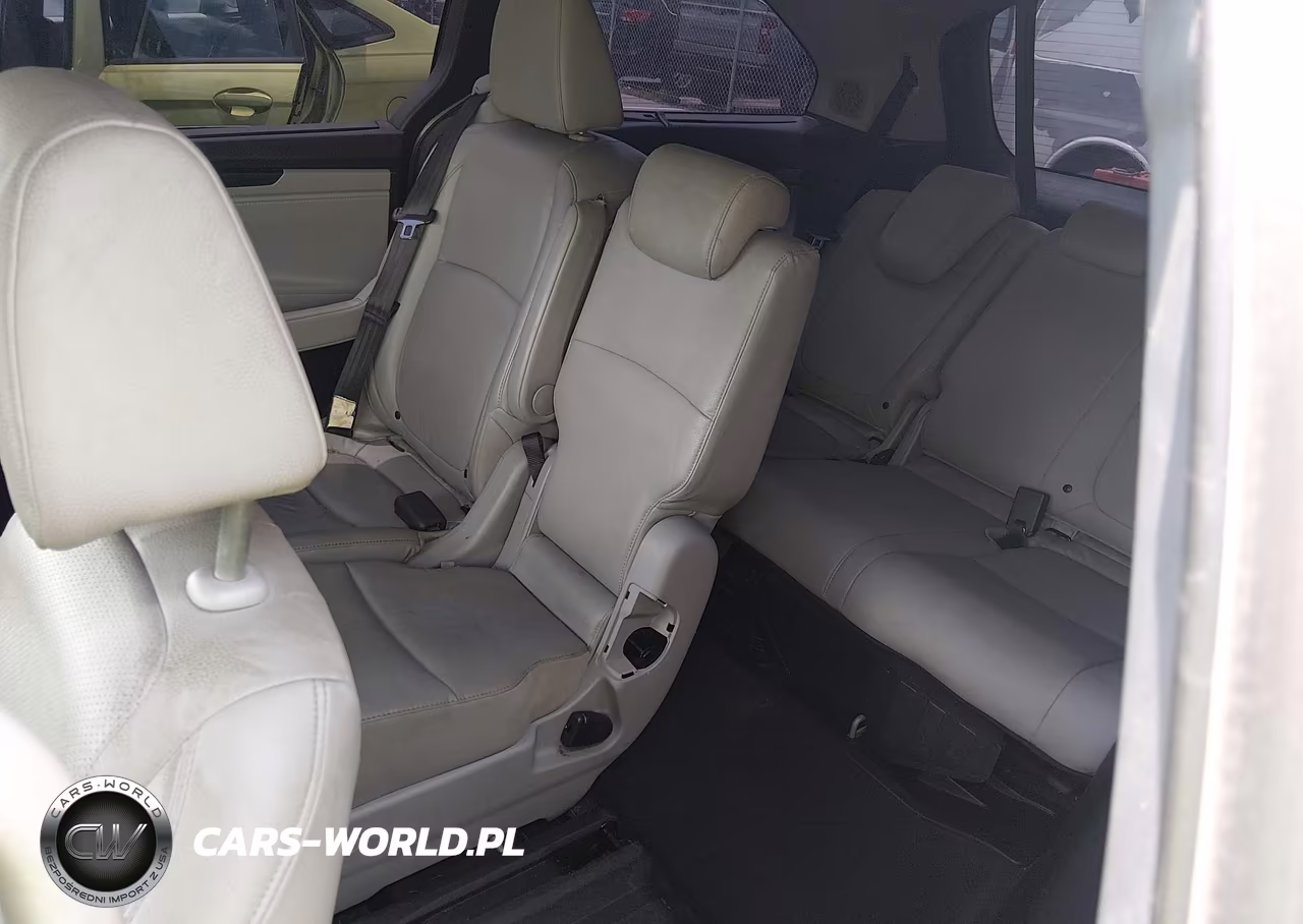 2018 Honda Odyssey Elite VIN:5FNRL6H99JB058339 - 8