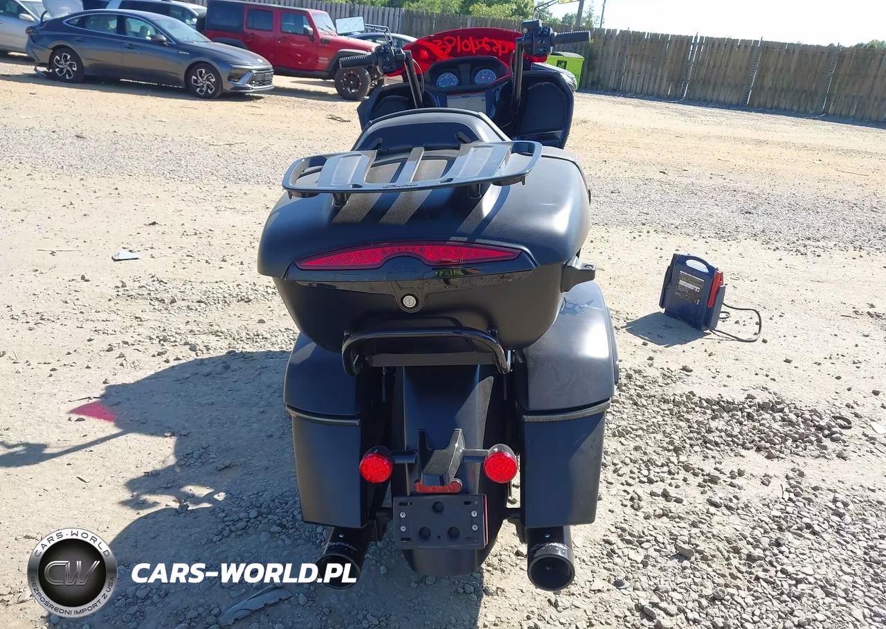 2023 Indian Motorcycle Co. Pursuit Dark Horse With Premium Package VIN:56KLDFRR3P3418951 - 6