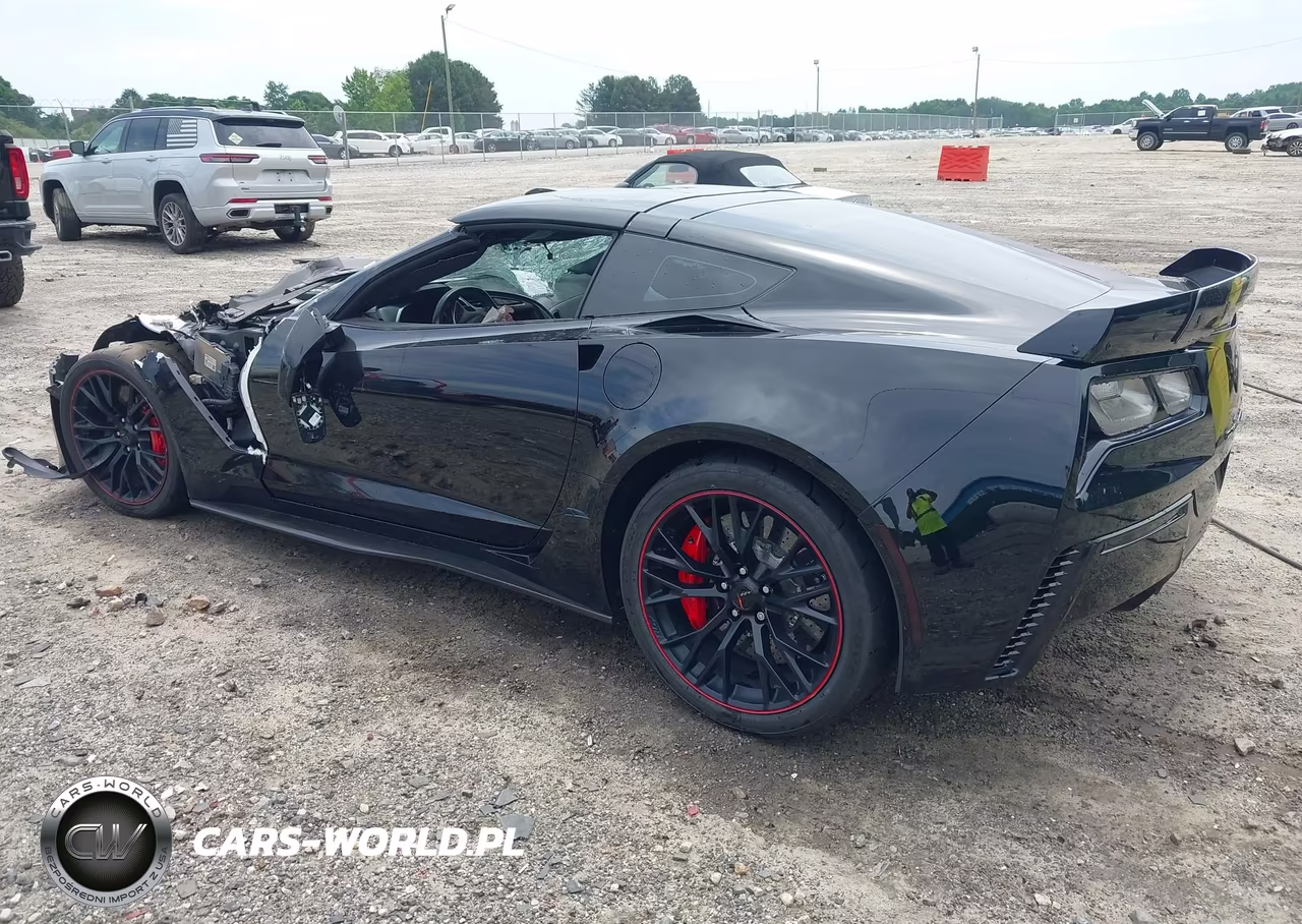 2018 Chevrolet Corvette Z06 VIN:1G1YT2D64J5600554 - 3