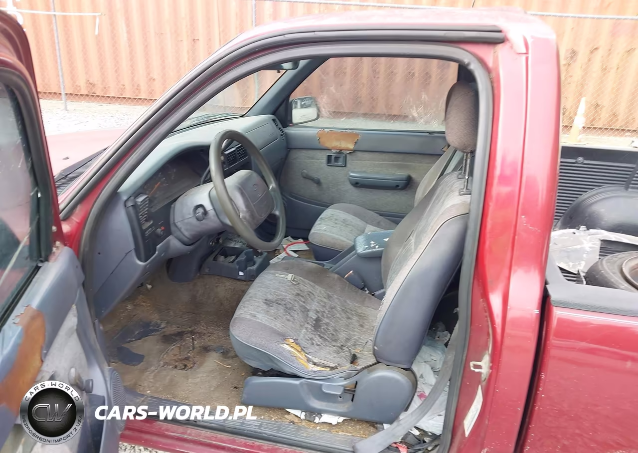 1999 Toyota Tacoma VIN:4TANL42N5XZ410484 - 5