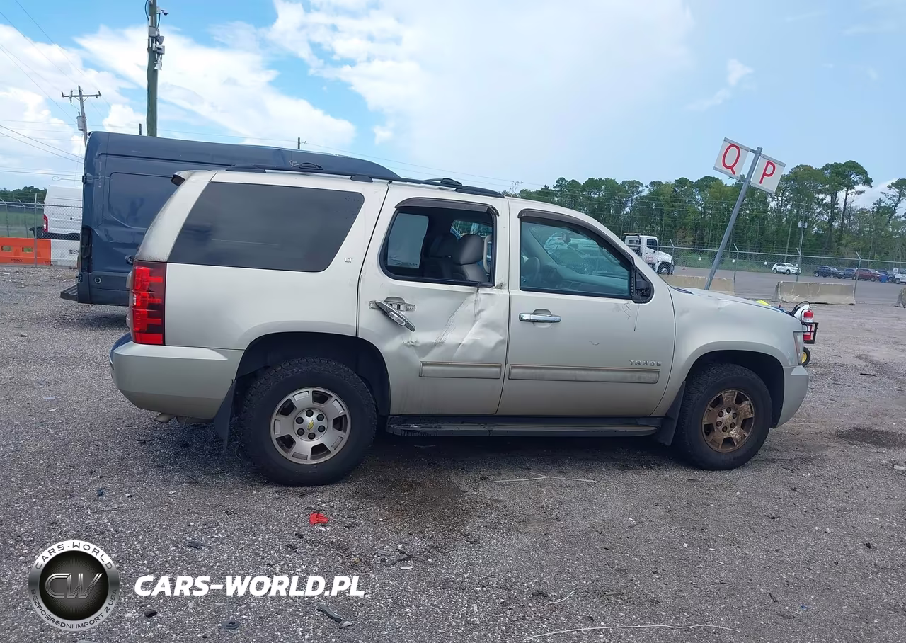 2013 Chevrolet Tahoe Lt VIN:1GNSCBE09DR322827 - 13