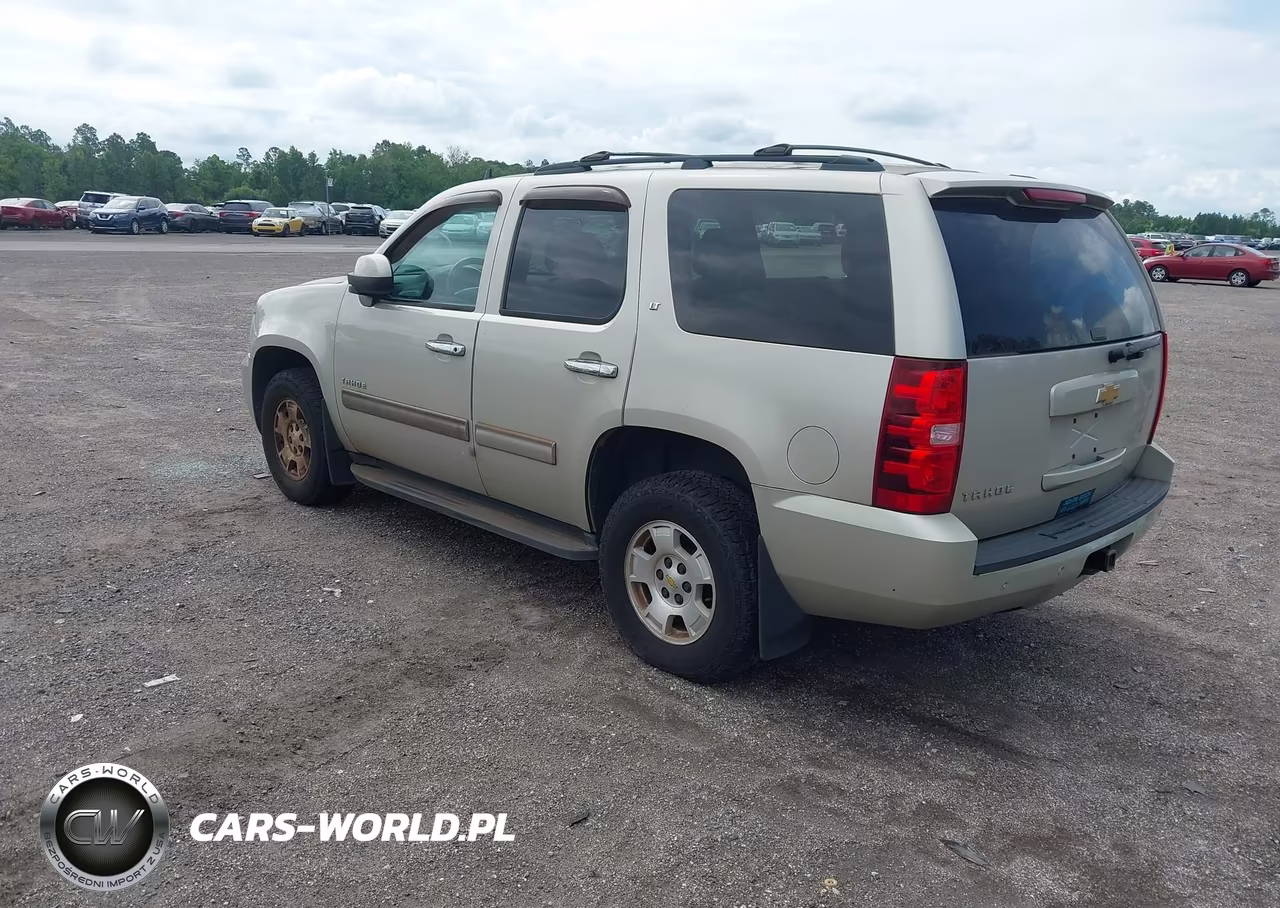 2013 Chevrolet Tahoe Lt VIN:1GNSCBE09DR322827 - 3