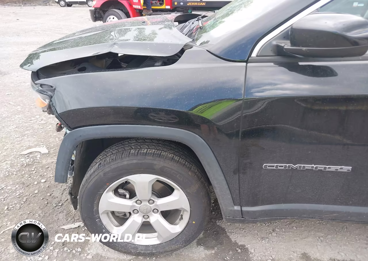 2019 Jeep Compass Latitude 4X4 VIN:3C4NJDBB3KT760891 - 6