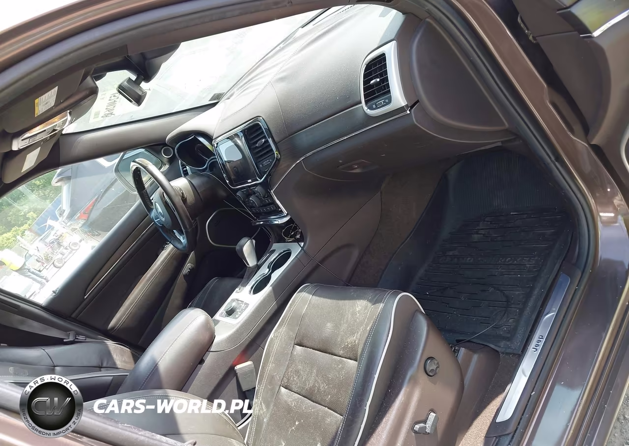 2019 Jeep Grand Cherokee Overland VIN:1C4RJFCT5KC835137 - 5