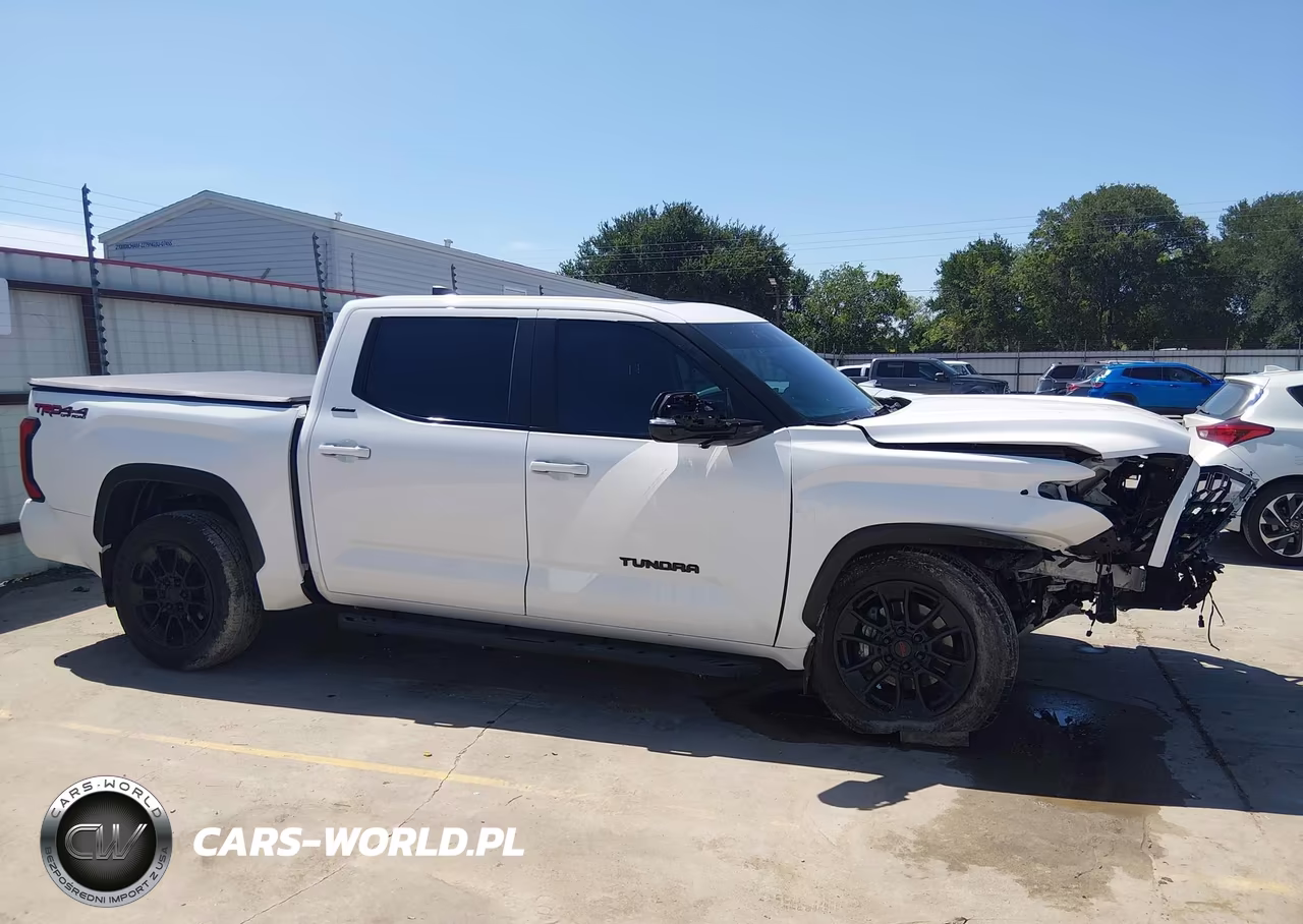 2025 Toyota Tundra Limited VIN:5TFWA5DB9SX284772 - 13