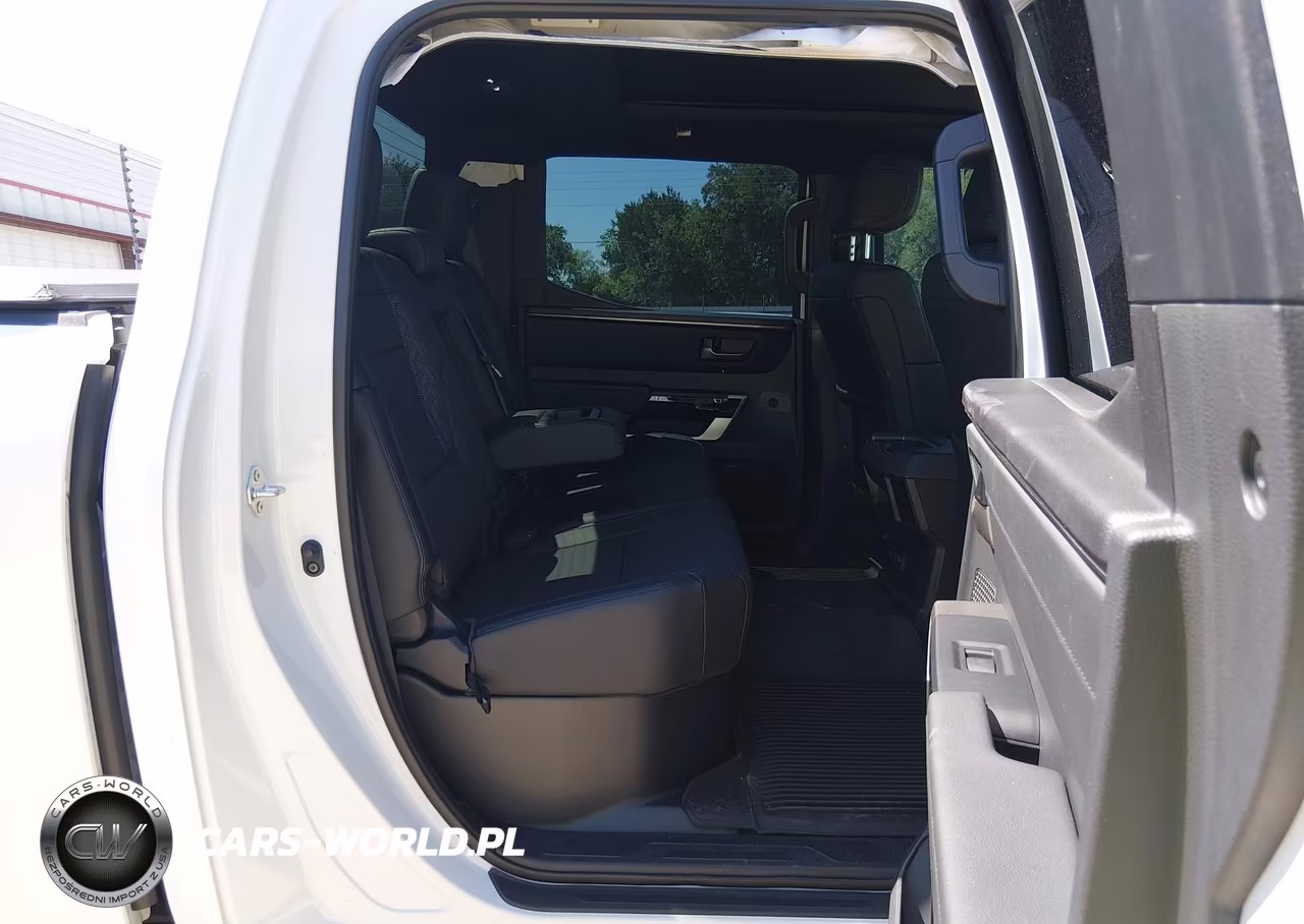 2025 Toyota Tundra Limited VIN:5TFWA5DB9SX284772 - 8