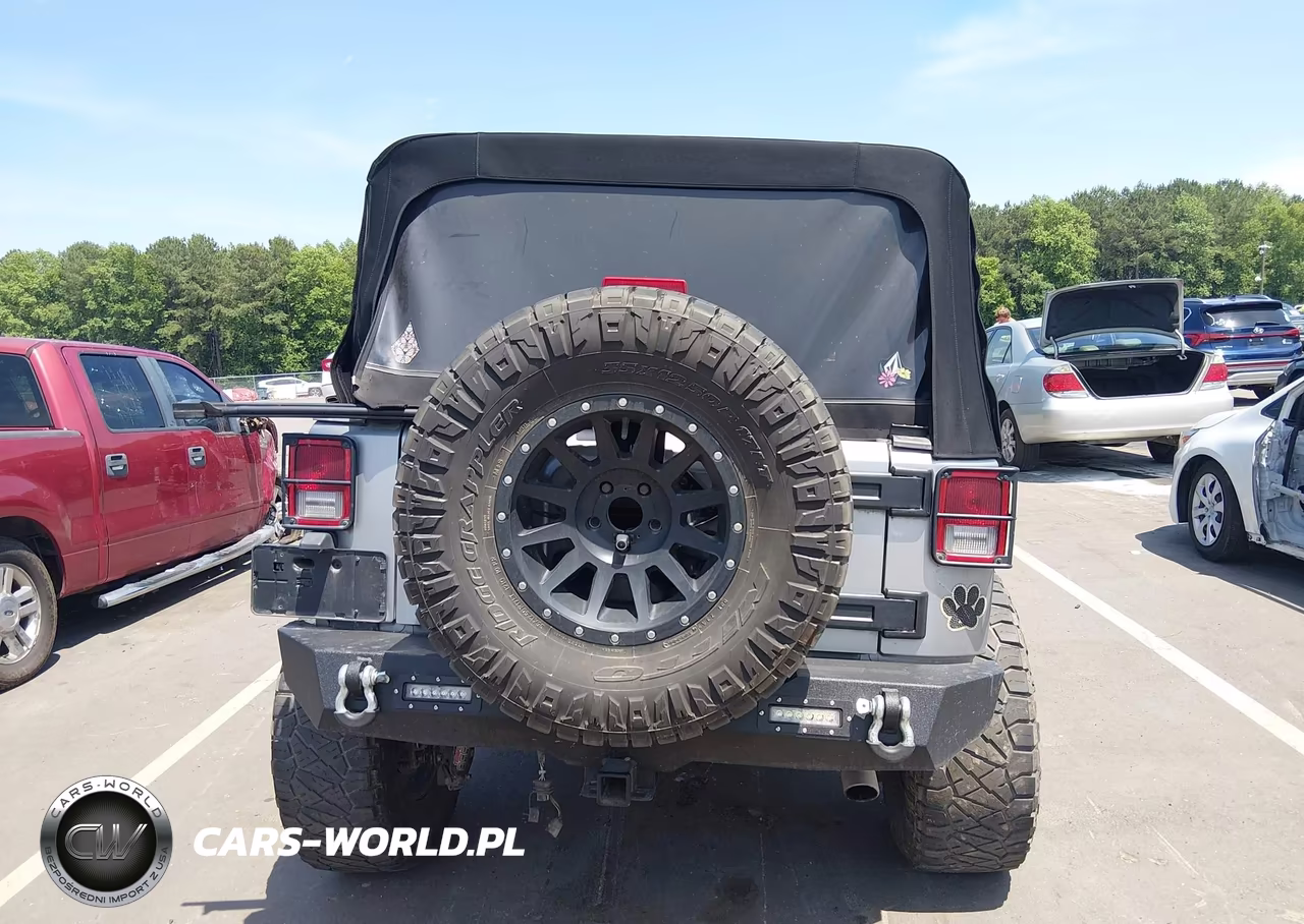 2014 Jeep Wrangler Unlimited Freedom Edition VIN:1C4BJWDG0EL233379 - 16