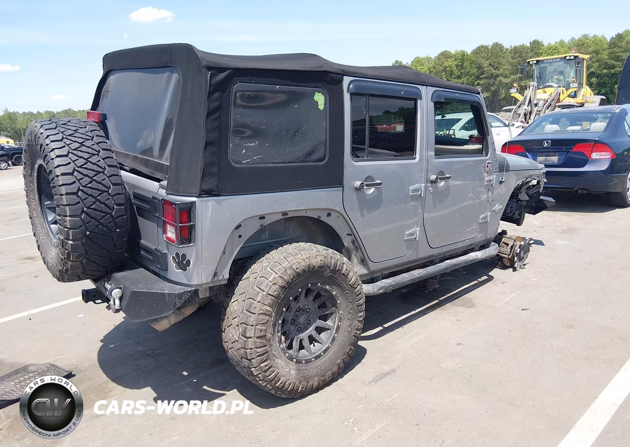 2014 Jeep Wrangler Unlimited Freedom Edition VIN:1C4BJWDG0EL233379 - 4