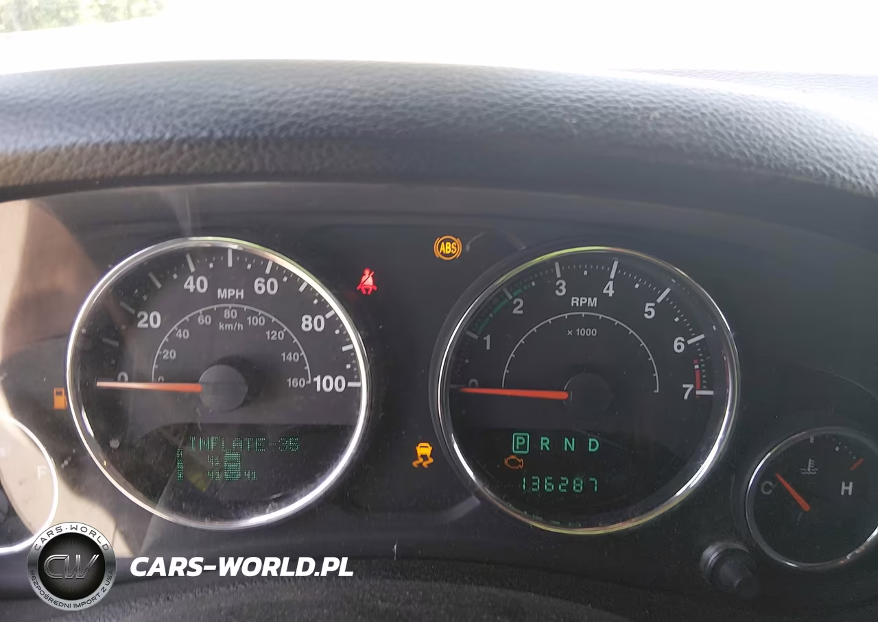 2014 Jeep Wrangler Unlimited Freedom Edition VIN:1C4BJWDG0EL233379 - 7
