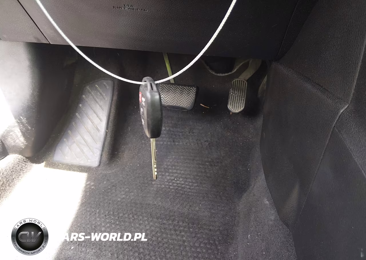 2017 Toyota Corolla Le VIN:5YFBURHE3HP676297 - 11
