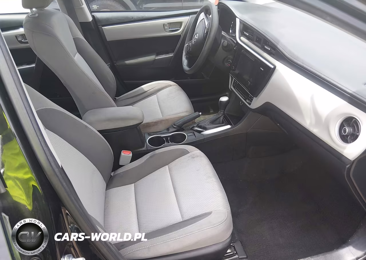 2017 Toyota Corolla Le VIN:5YFBURHE3HP676297 - 5