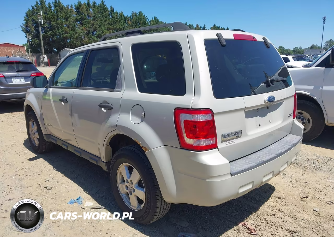 2008 Ford Escape Xlt VIN:1FMCU93198KB02810 - 3