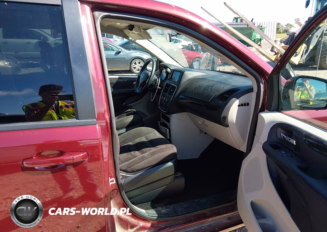 2018 Dodge Grand Caravan Se VIN:2C4RDGBG2JR133834 - 5