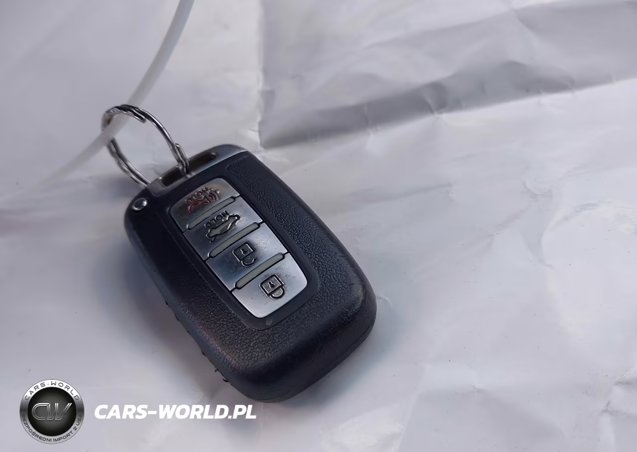 2014 Hyundai Genesis 3.8 VIN:KMHGC4DD1EU263152 - 11