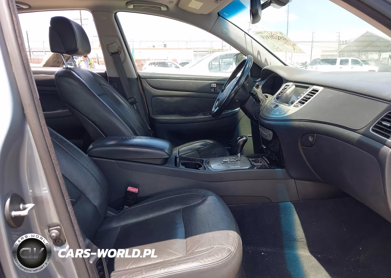 2014 Hyundai Genesis 3.8 VIN:KMHGC4DD1EU263152 - 5