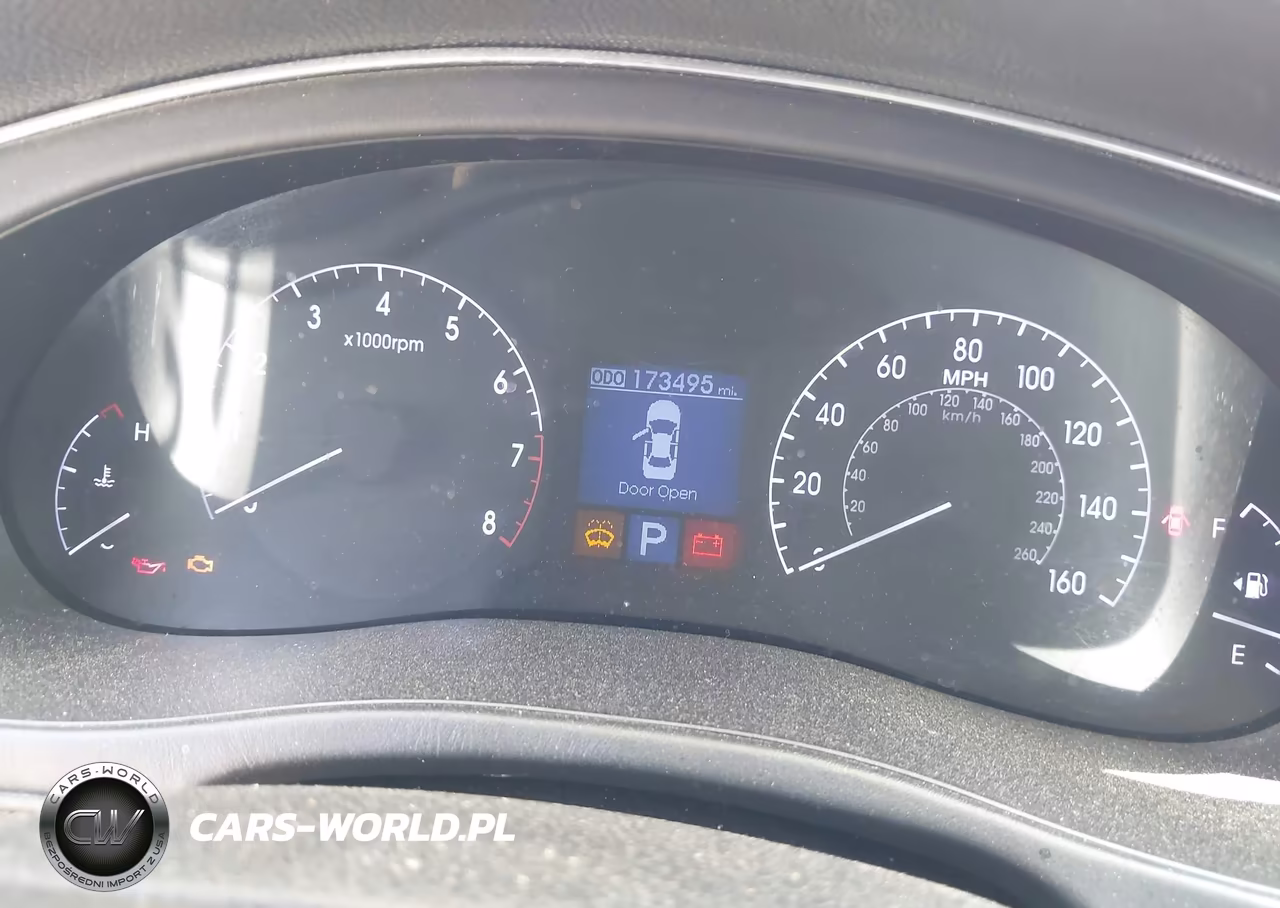 2014 Hyundai Genesis 3.8 VIN:KMHGC4DD1EU263152 - 7