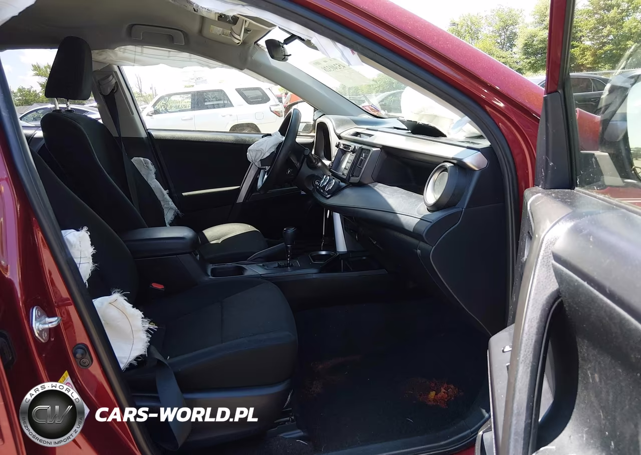 2018 Toyota Rav4 Le VIN:JTMBFREV5JD224519 - 5