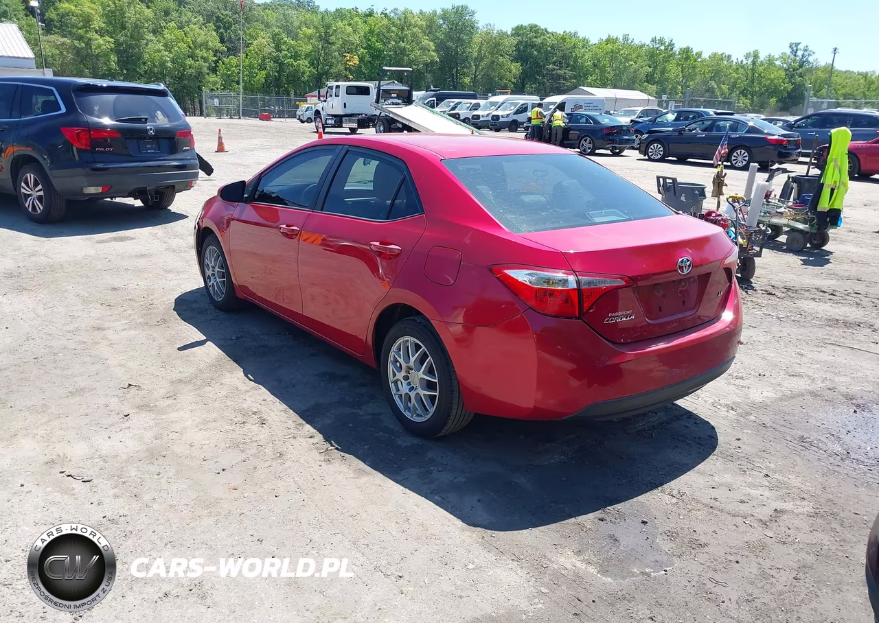2016 Toyota Corolla Le VIN:2T1BURHE6GC571672 - 3