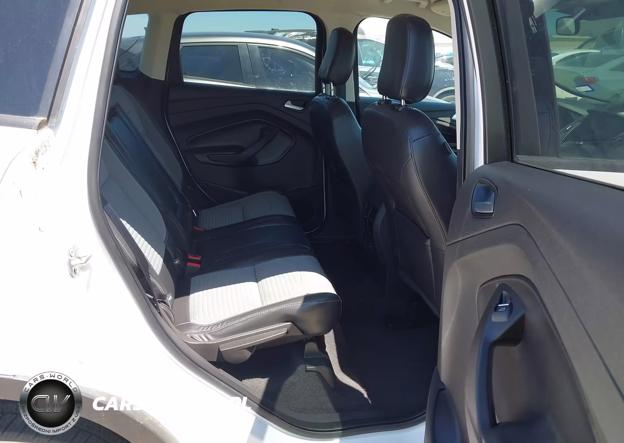 2019 Ford Escape Se VIN:1FMCU9GD5KUB80405 - 8
