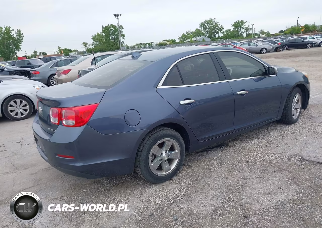 2014 Chevrolet Malibu 1Lt VIN:1G11C5SL3EF145692 - 4