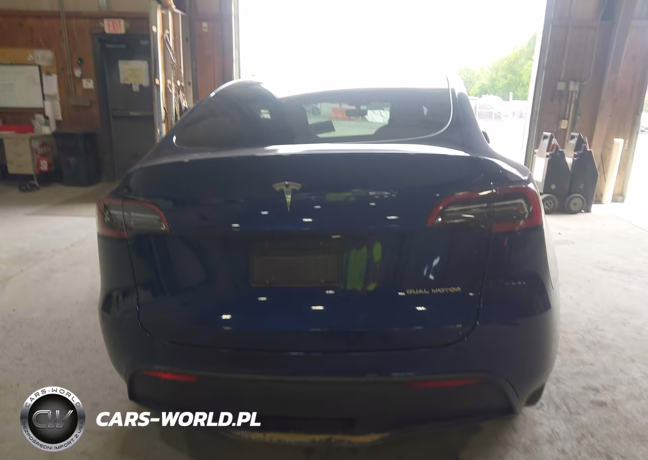 2022 Tesla Model Y Long Range Dual Motor All-Wheel Drive VIN:7SAYGDEE9NF442605 - 17