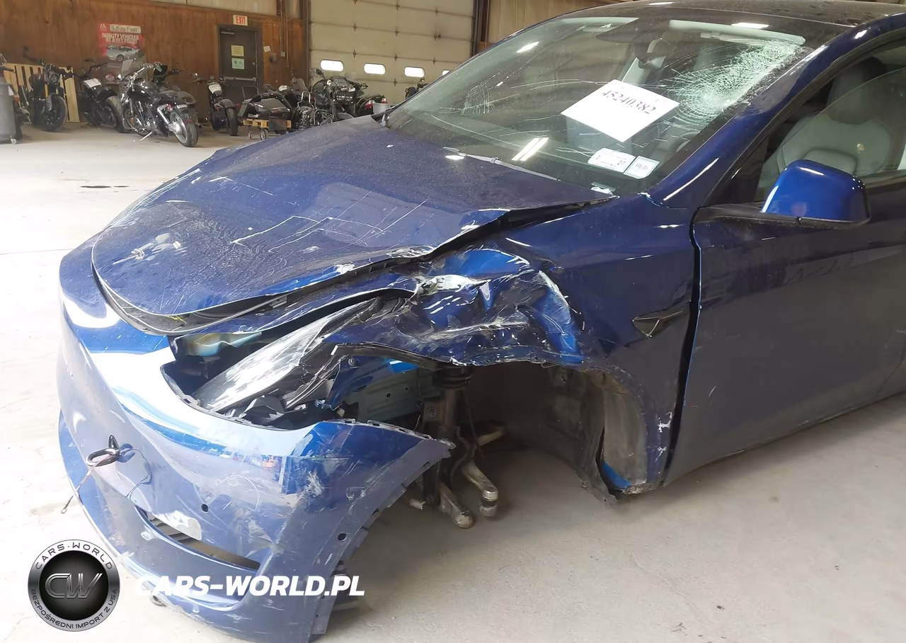 2022 Tesla Model Y Long Range Dual Motor All-Wheel Drive VIN:7SAYGDEE9NF442605 - 6