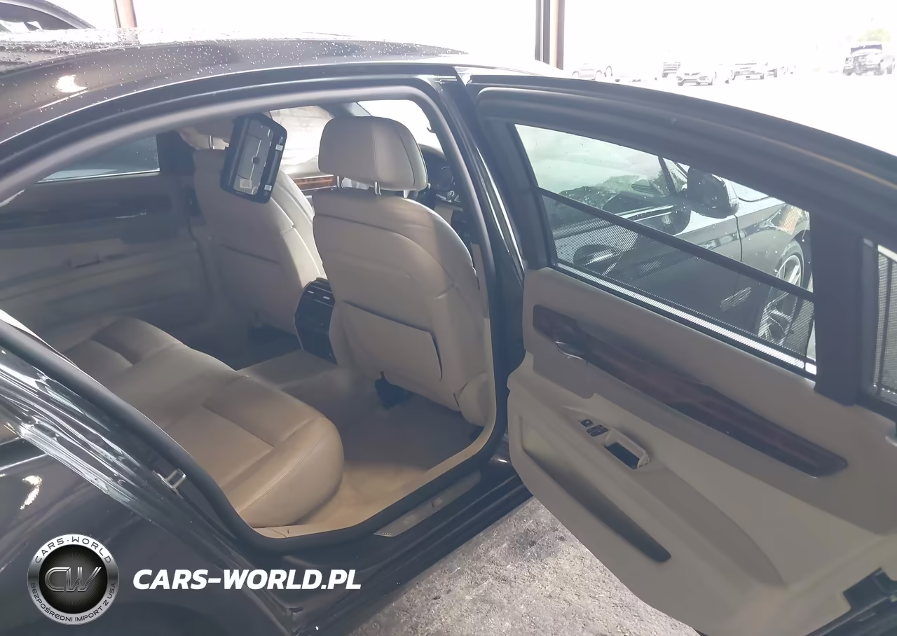2014 BMW Alpina B7 VIN:WBAYE8C56ED134244 - 8