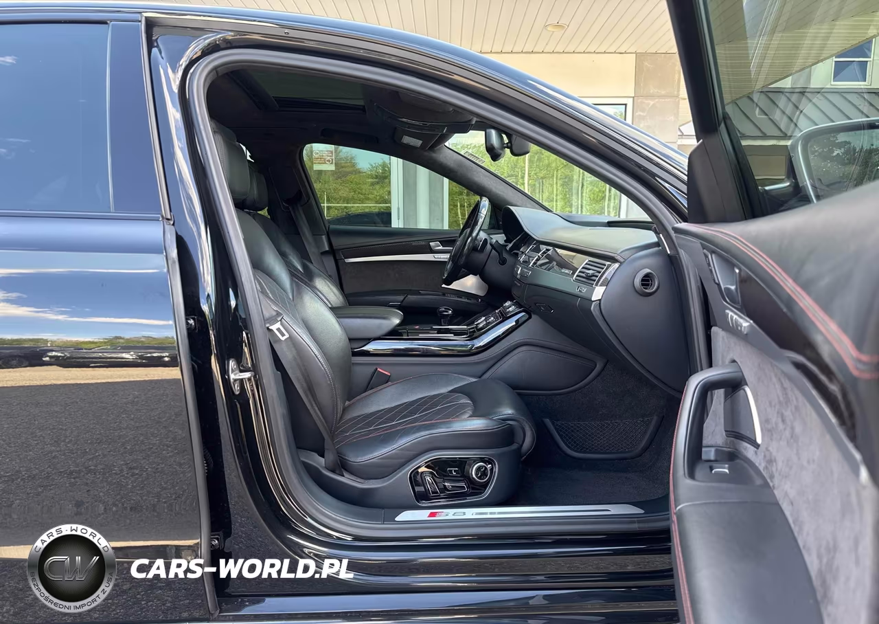 2017 Audi S8 Plus Quattro VIN:WUAJ5AFD5HN901064 - 5