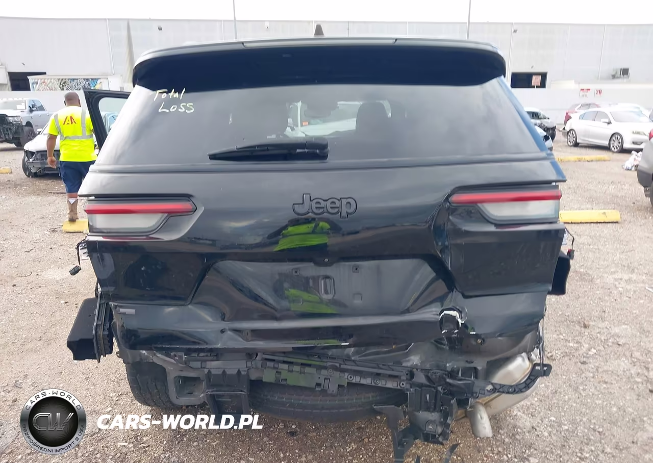 2023 Jeep Grand Cherokee L Altitude 4X2 VIN:1C4RJJAG7P8714144 - 18
