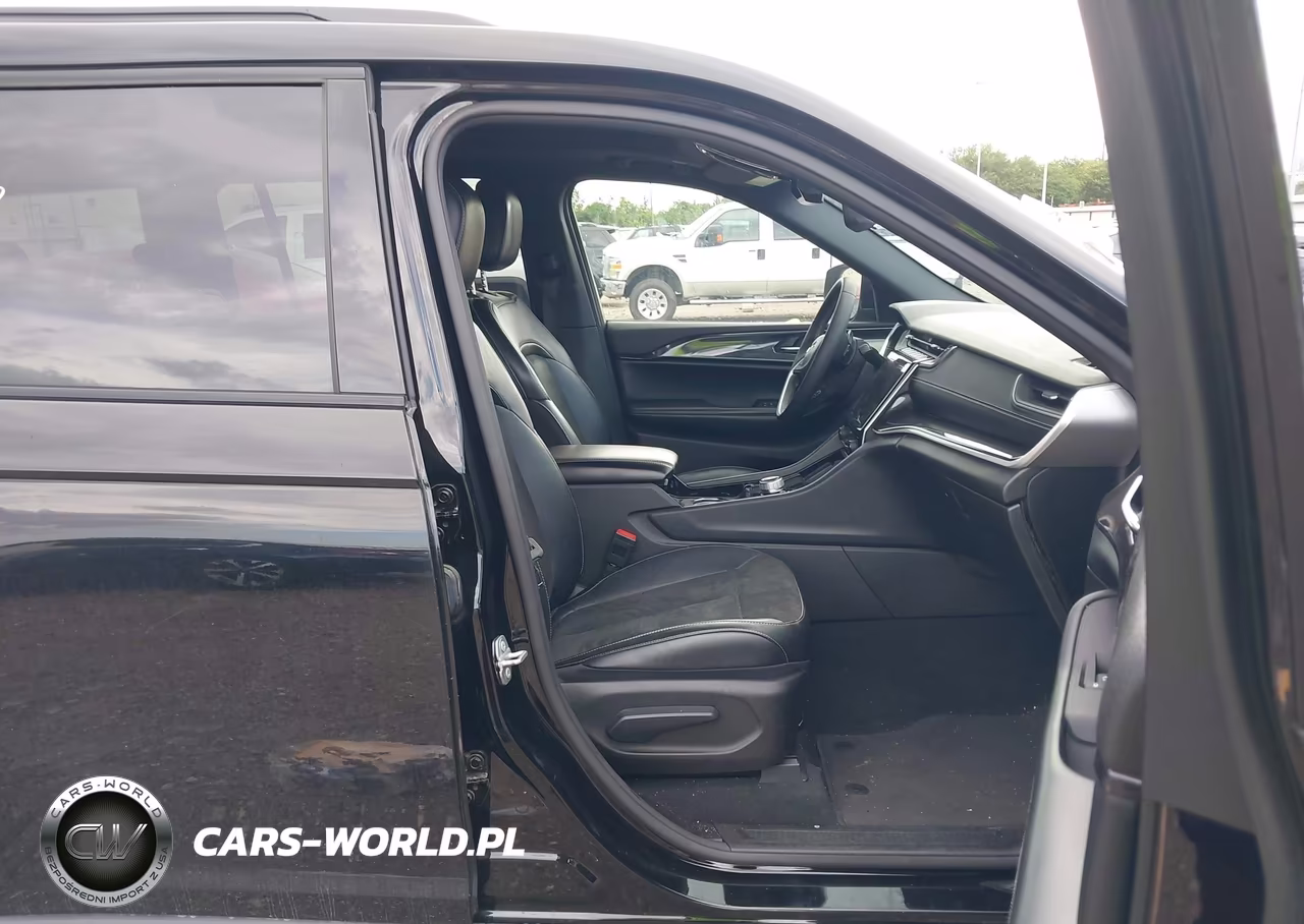 2023 Jeep Grand Cherokee L Altitude 4X2 VIN:1C4RJJAG7P8714144 - 5
