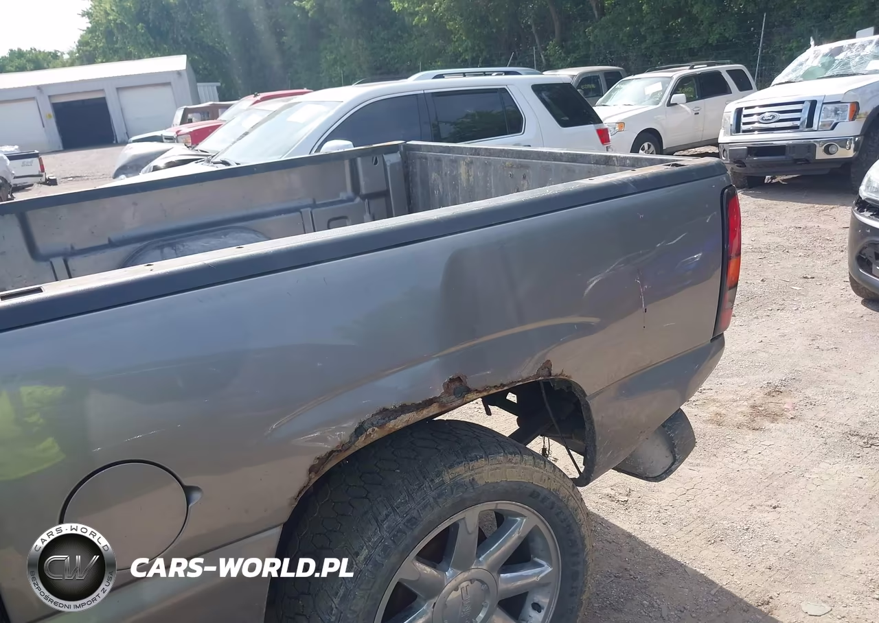 2006 GMC Sierra 1500 Sl VIN:2GTEC13V561324889 - 12