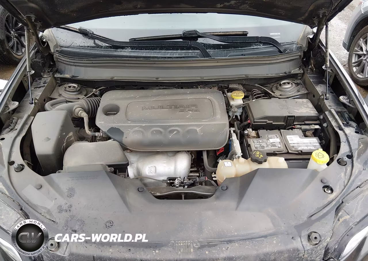 2019 Jeep Cherokee Latitude Plus 4X4 VIN:1C4PJMLB4KD402728 - 10