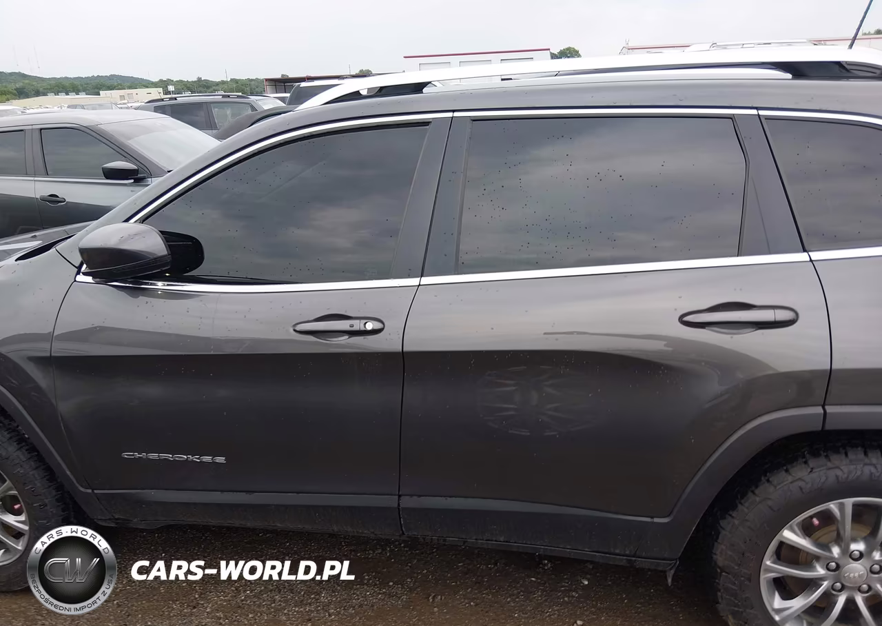 2019 Jeep Cherokee Latitude Plus 4X4 VIN:1C4PJMLB4KD402728 - 14