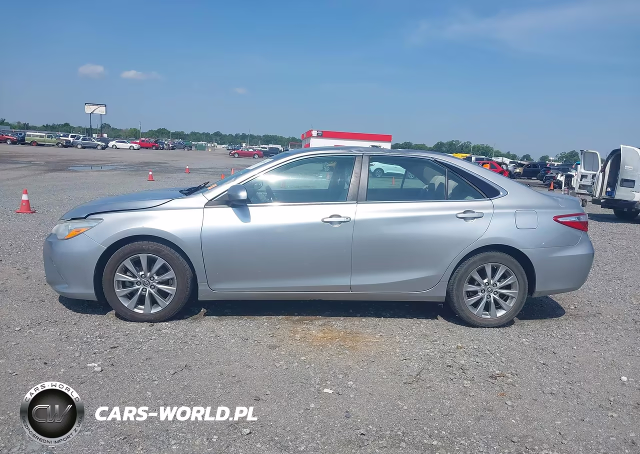 2015 Toyota Camry Xle VIN:4T4BF1FK5FR508084 - 14