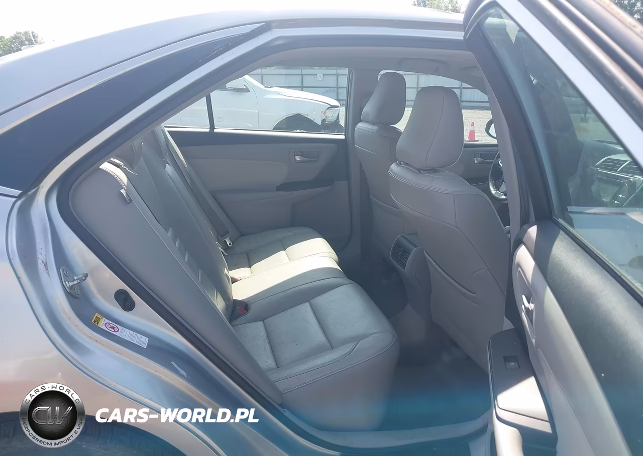 2015 Toyota Camry Xle VIN:4T4BF1FK5FR508084 - 8