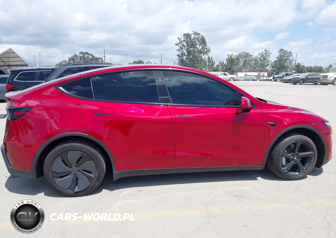 2026 Tesla Model Y VIN:7SAYGDED0TF426491 - 13