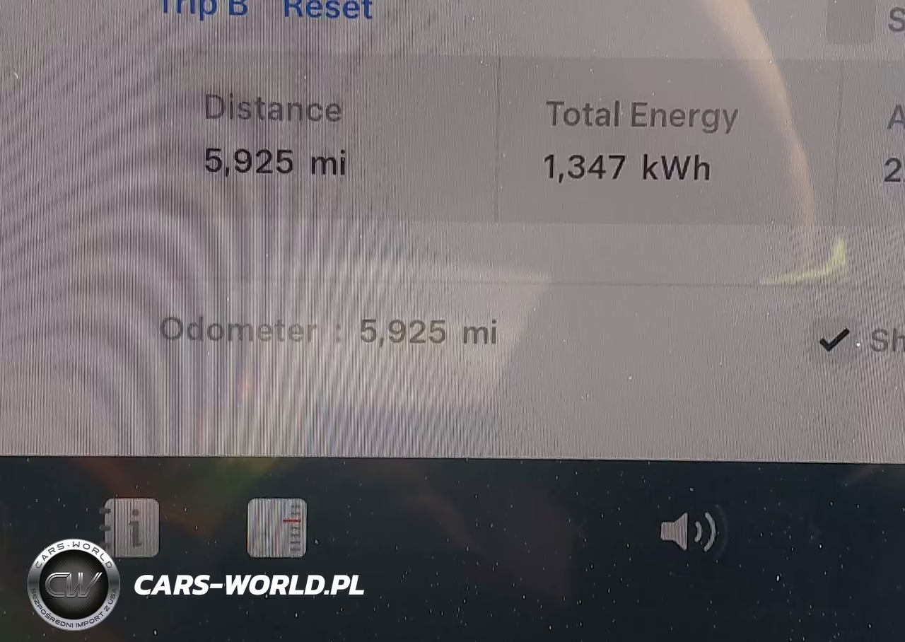 2026 Tesla Model Y VIN:7SAYGDED0TF426491 - 15