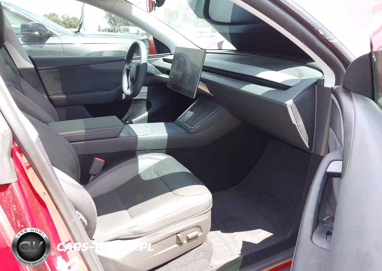 2026 Tesla Model Y VIN:7SAYGDED0TF426491 - 5