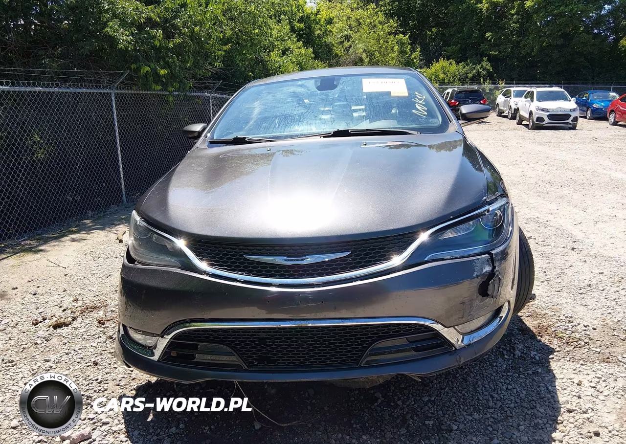 2015 Chrysler 200 C VIN:1C3CCCCB5FN565749 - 11