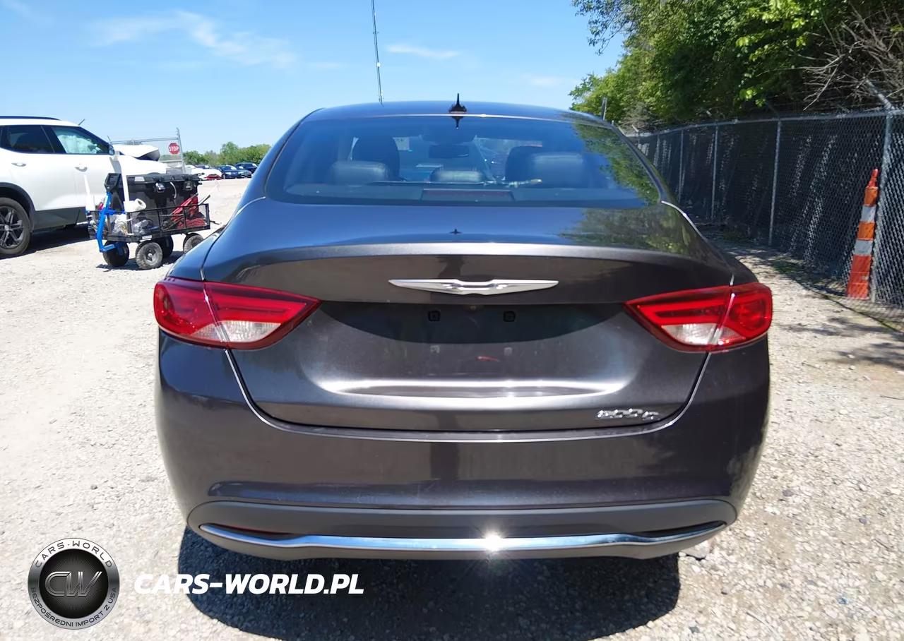 2015 Chrysler 200 C VIN:1C3CCCCB5FN565749 - 15